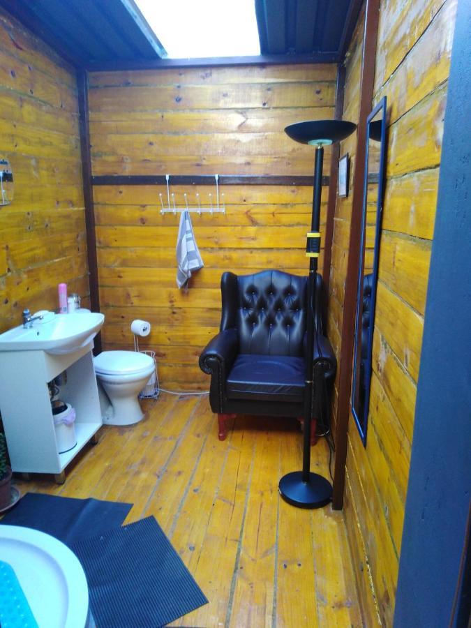 ווינדהוק Xenia Bed & Breakfast מראה חיצוני תמונה