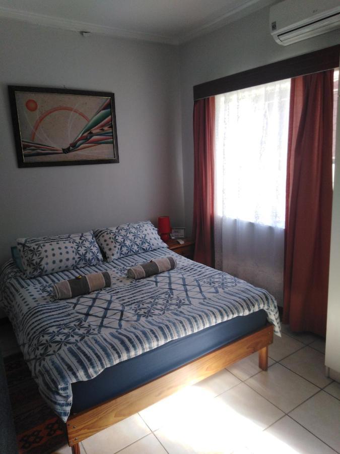 ווינדהוק Xenia Bed & Breakfast מראה חיצוני תמונה