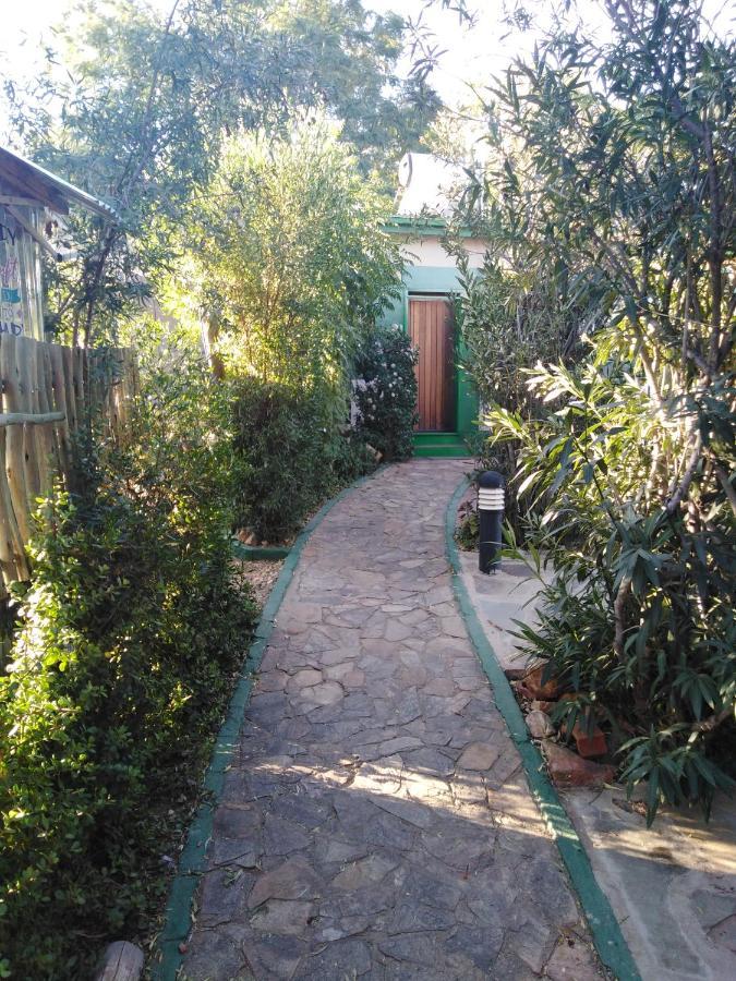 ווינדהוק Xenia Bed & Breakfast מראה חיצוני תמונה
