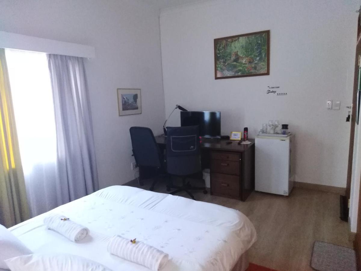 ווינדהוק Xenia Bed & Breakfast מראה חיצוני תמונה