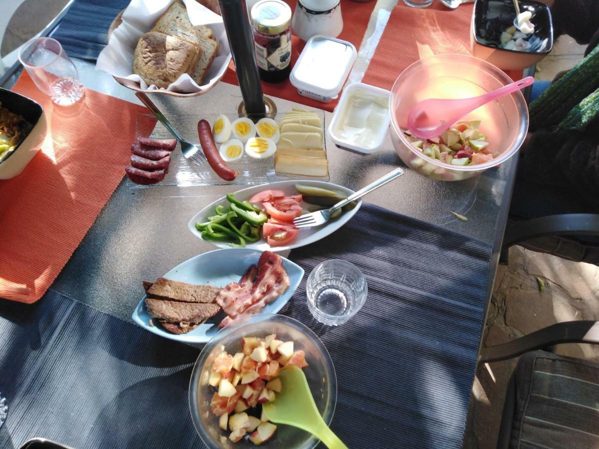 ווינדהוק Xenia Bed & Breakfast מראה חיצוני תמונה
